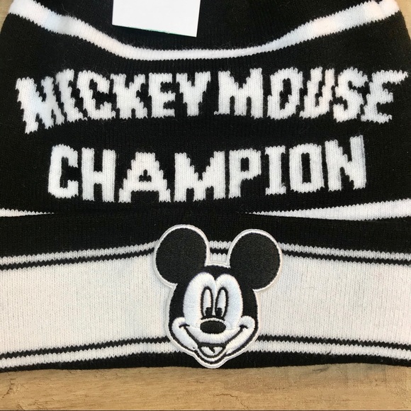 Disney by Neff Mickey Mouse Winter POM Hat - Picture 4 of 15